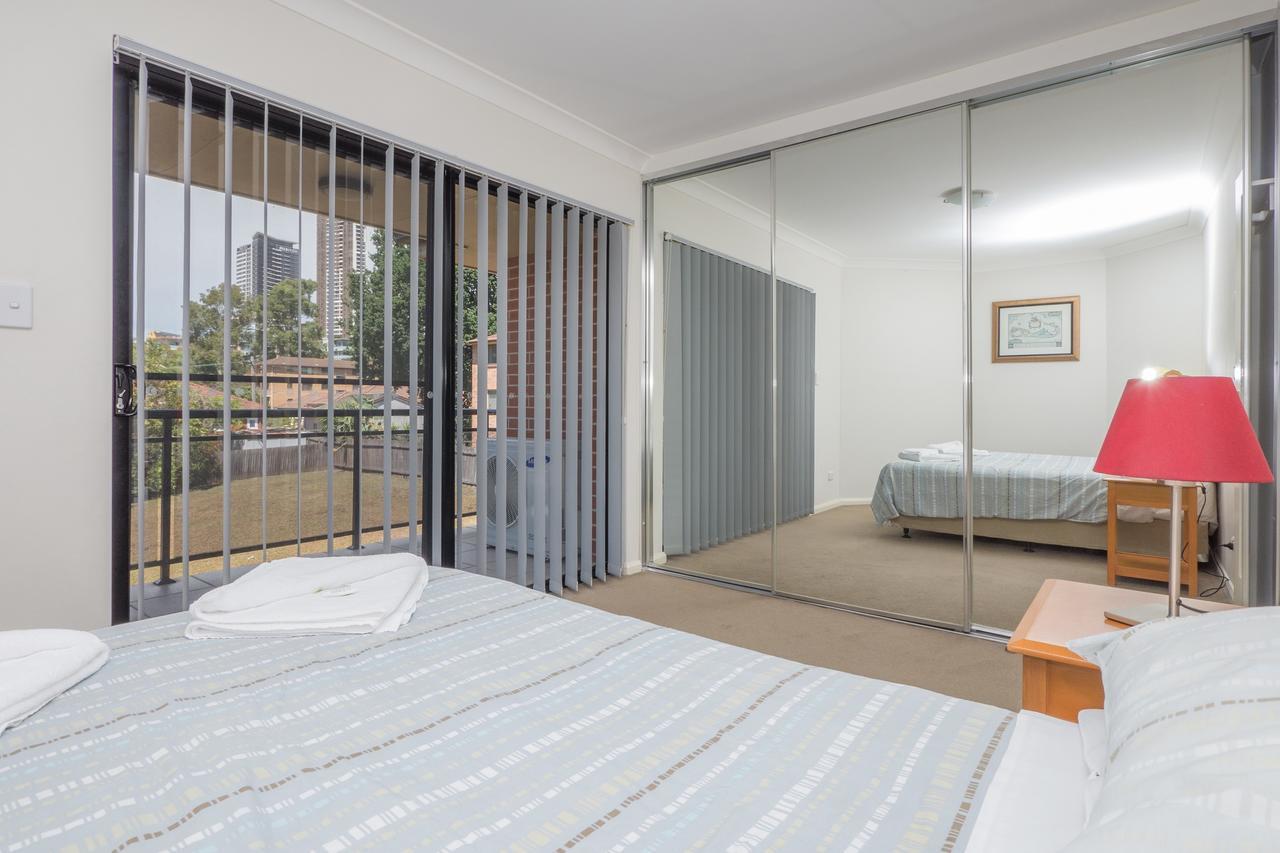 Parkside Apartments Parramatta Сидней Экстерьер фото